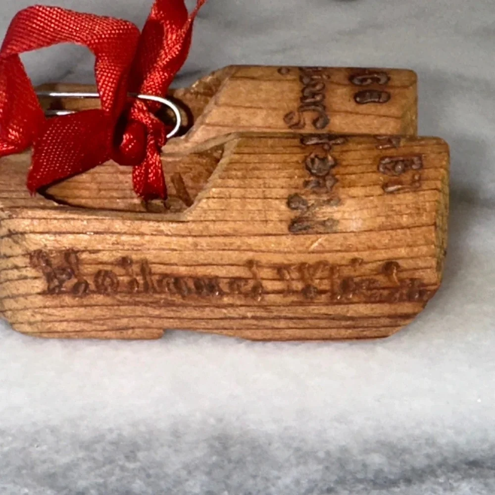 Vintage 1948 Holland Furniture Miniature Wooden Clogs Dutch Shoes Ornament